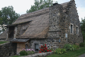 Haute Loire, Ardèche France Toit de genet séché France - vagabondphotos.ch