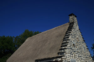 Haute Loire, Ardèche France Toit de genet séché France - vagabondphotos.ch