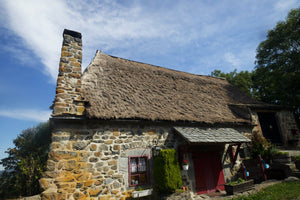 Haute Loire, Ardèche France Toit de genet séché France - vagabondphotos.ch